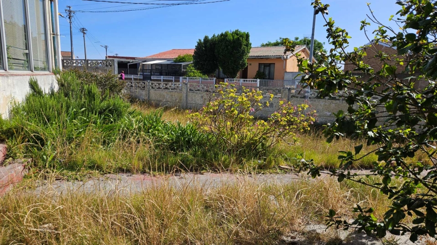 2 Bedroom Property for Sale in Silvertown Western Cape